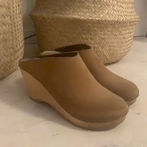 No. 6 New school clogs